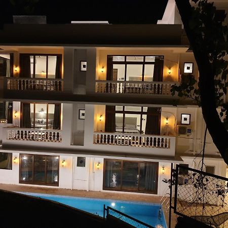 Celebrations - Vagator - Goa Hotel Екстериор снимка